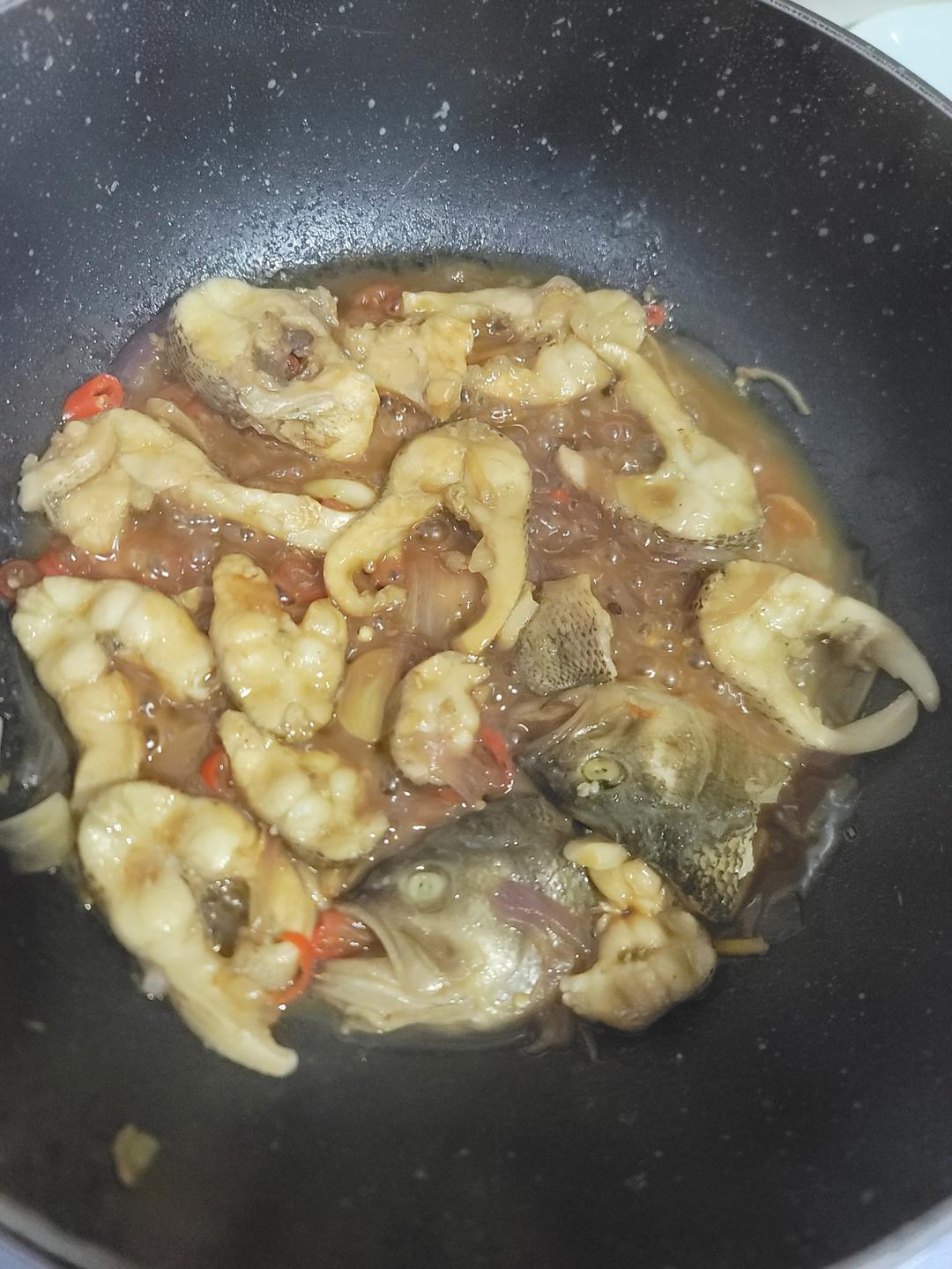 葱香焗鲈鱼