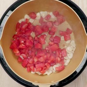 番茄酸汤魔芋丝的做法 步骤1