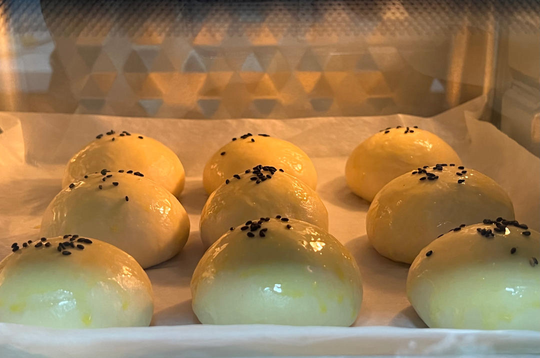 超快手揉餐包面包（水合法，后酵法）步骤详细（附揉面视频，不用摔面）