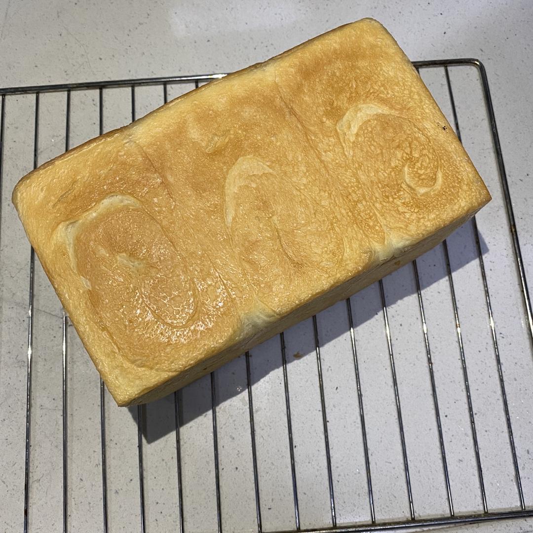 软到拿不起来的生吐司