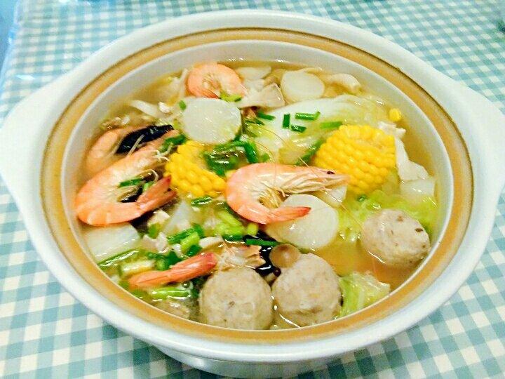 杂蔬鲜虾汤
