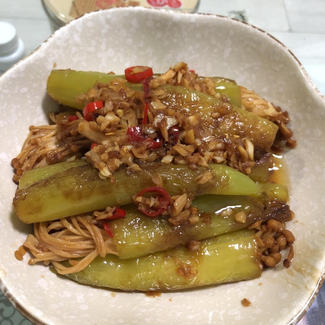 青椒酿金针菇