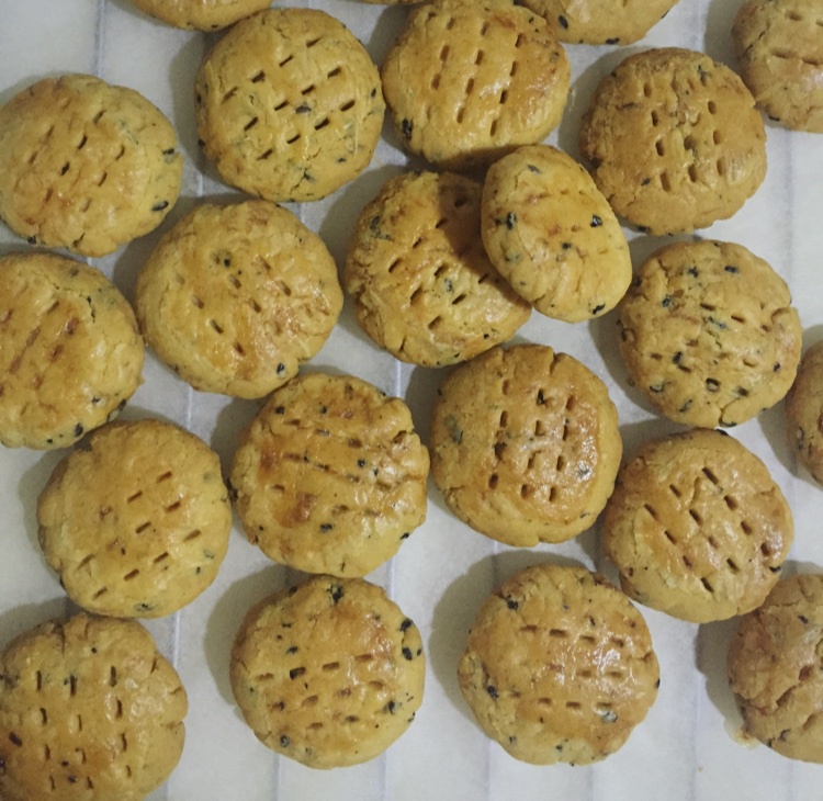 自制肉松芝麻酥