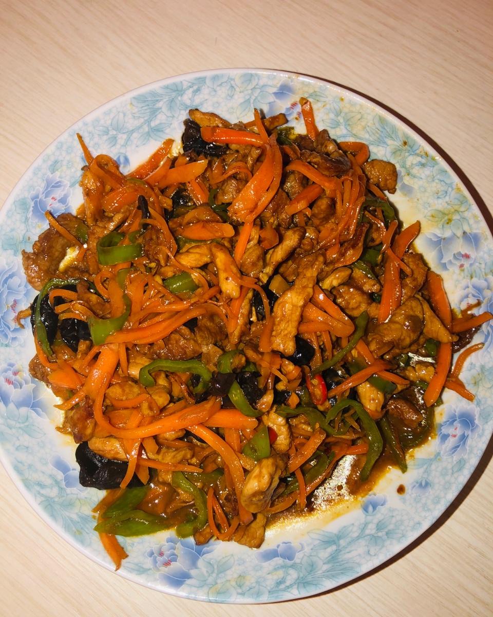 🌟传统版糖醋汁鱼香肉丝，大人孩子的最爱，我也喜欢吃，不放豆瓣酱才是老味道，快来试试吧。