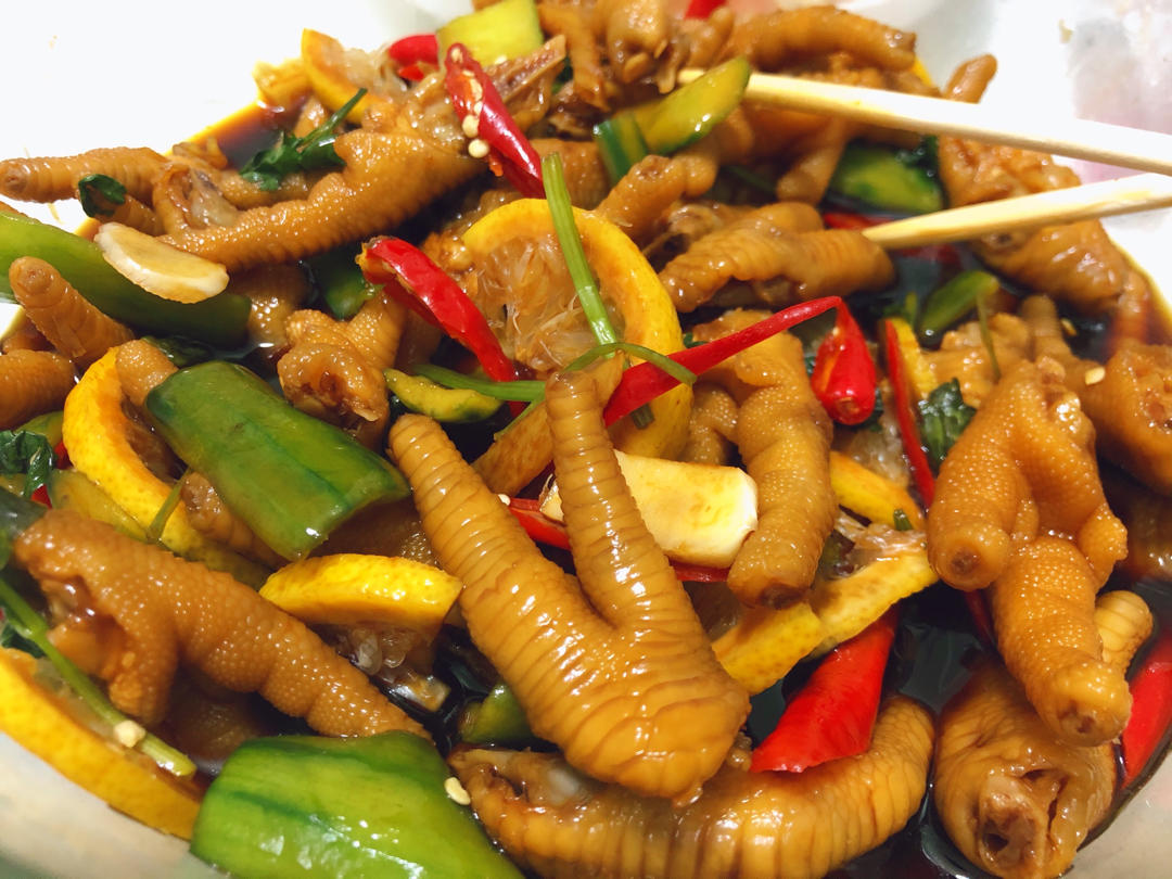 下厨房用户_351l做的网红泡鸡脚酸辣鸡爪