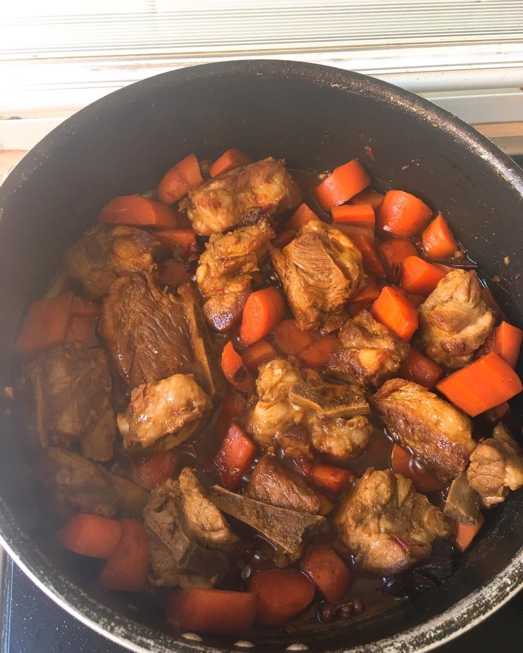 川味土豆烧排骨