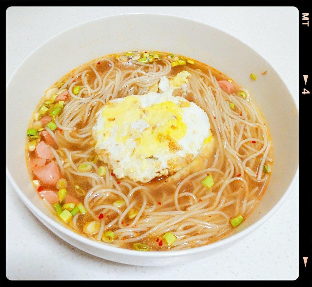 我的一人食：酸汤挂面