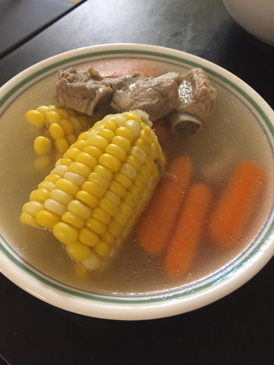排骨玉米汤