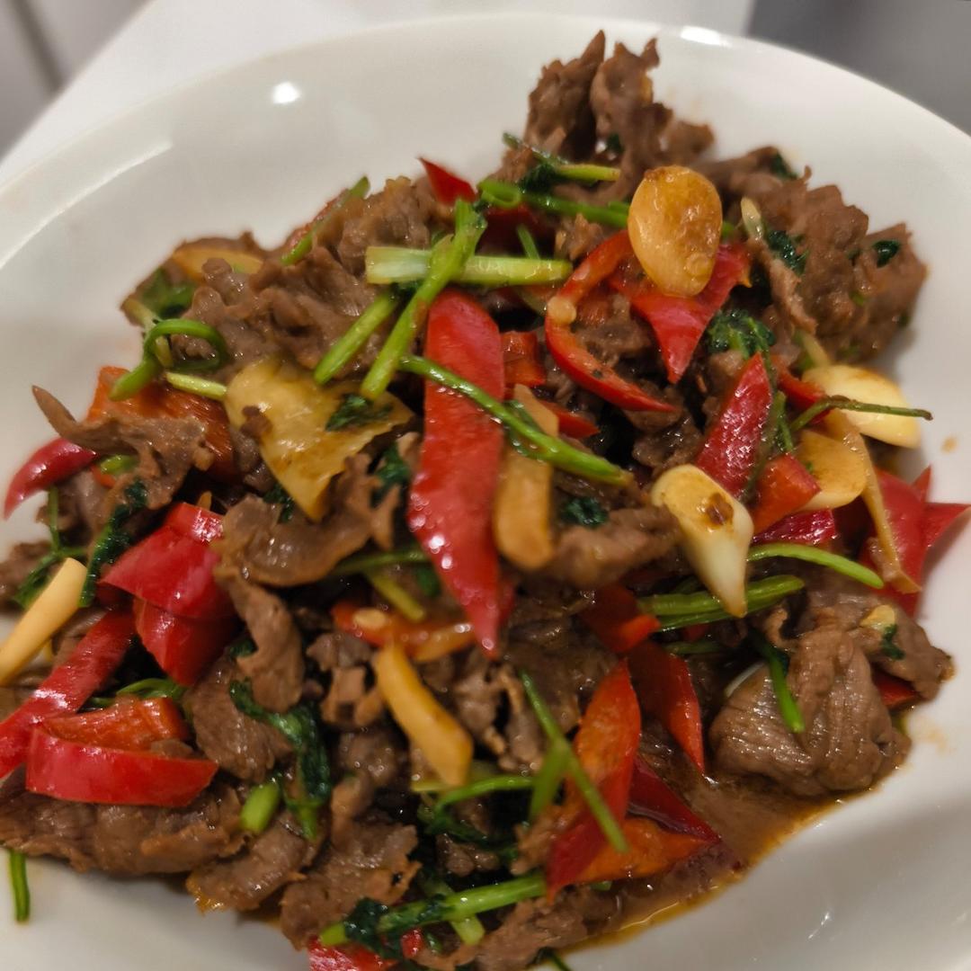 下饭菜😋小炒黄牛肉