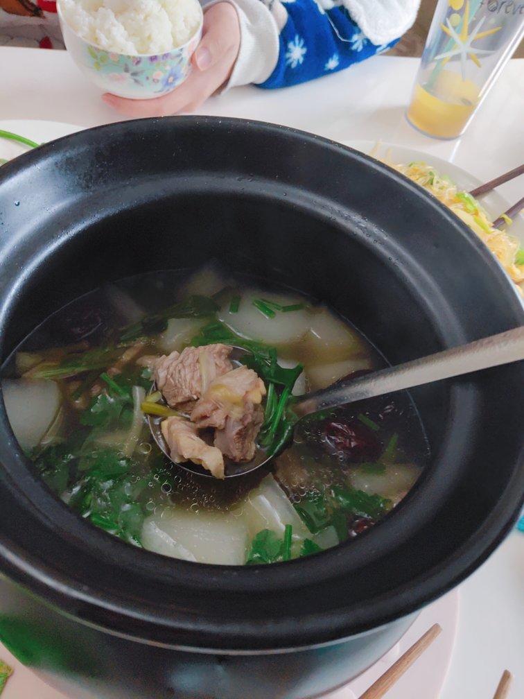 冬日御寒羊肉汤