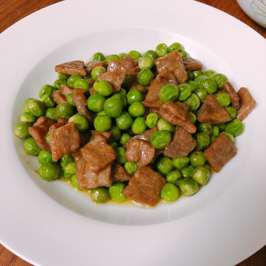 豌豆炒牛肉粒