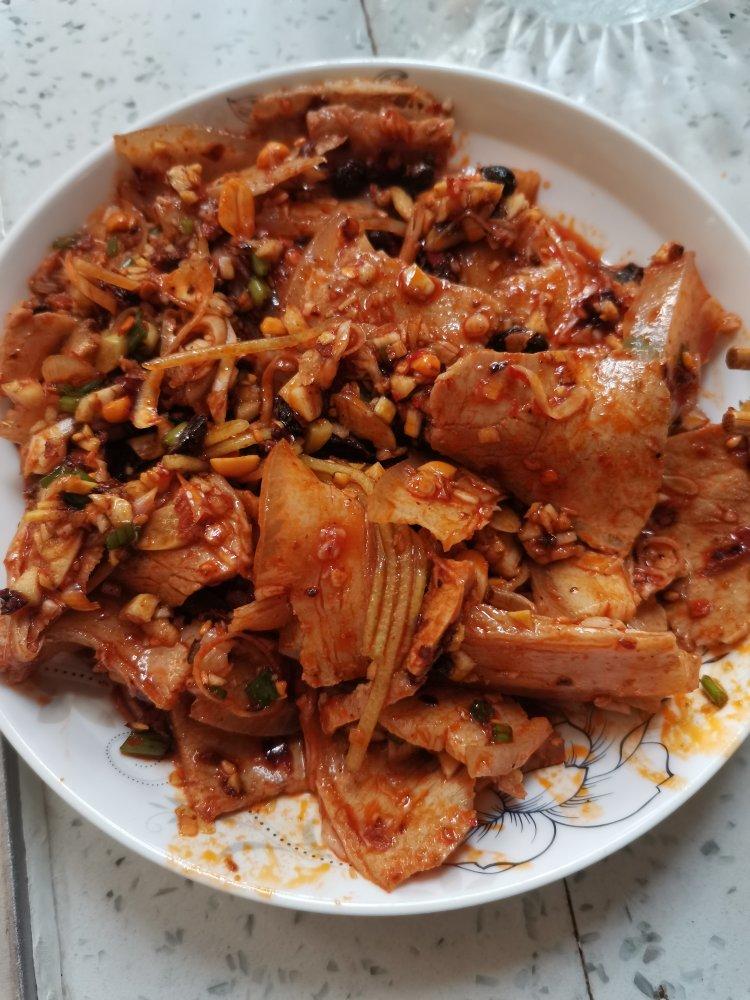 李庄白肉？蒜泥白肉？管他叫什么名字，好吃就是硬道理