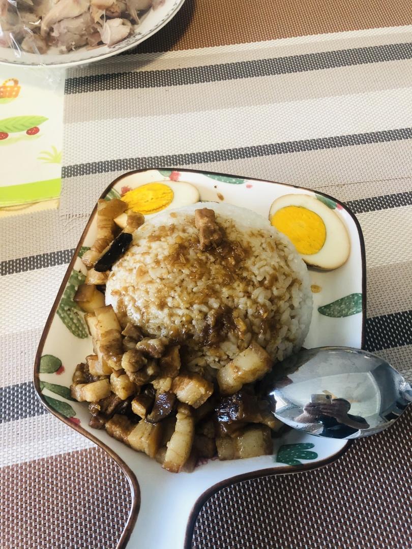 台式卤肉饭