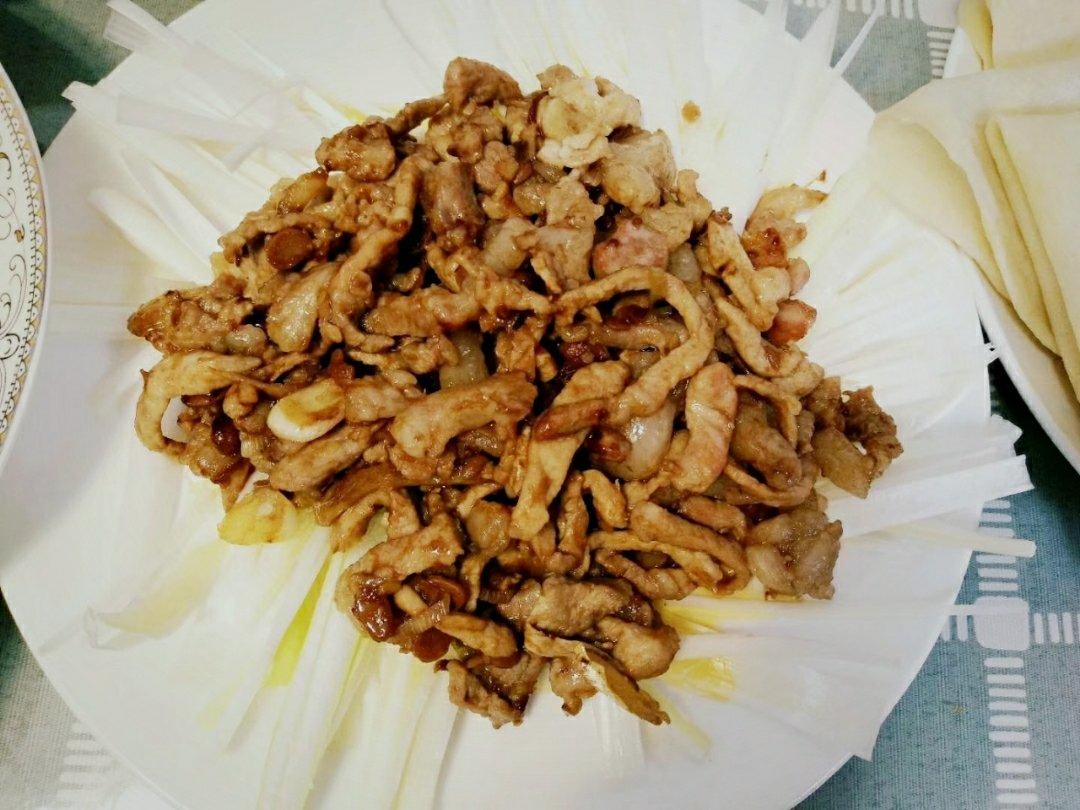 老北京传统菜京酱肉丝的做法