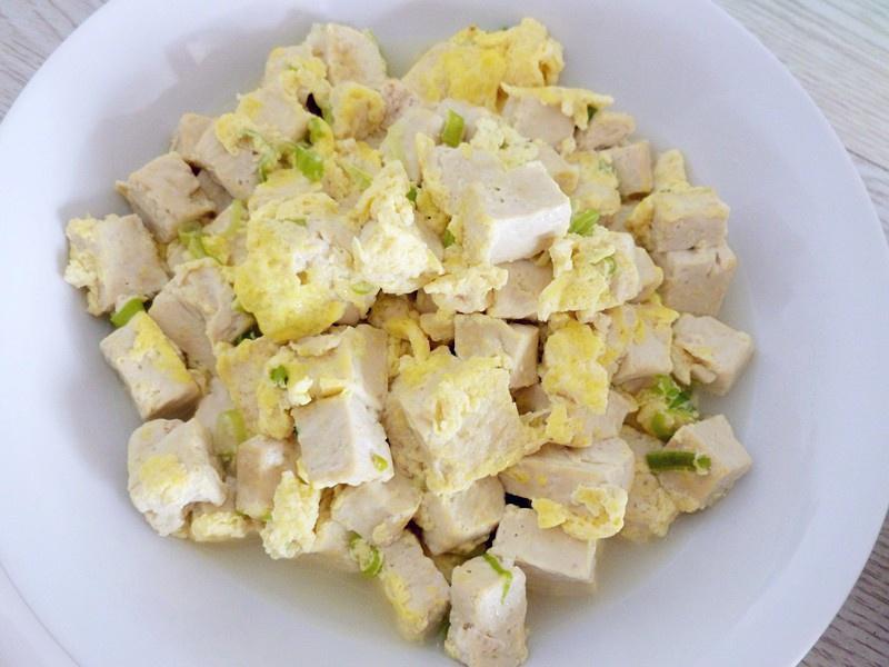 豆腐炒鸡蛋