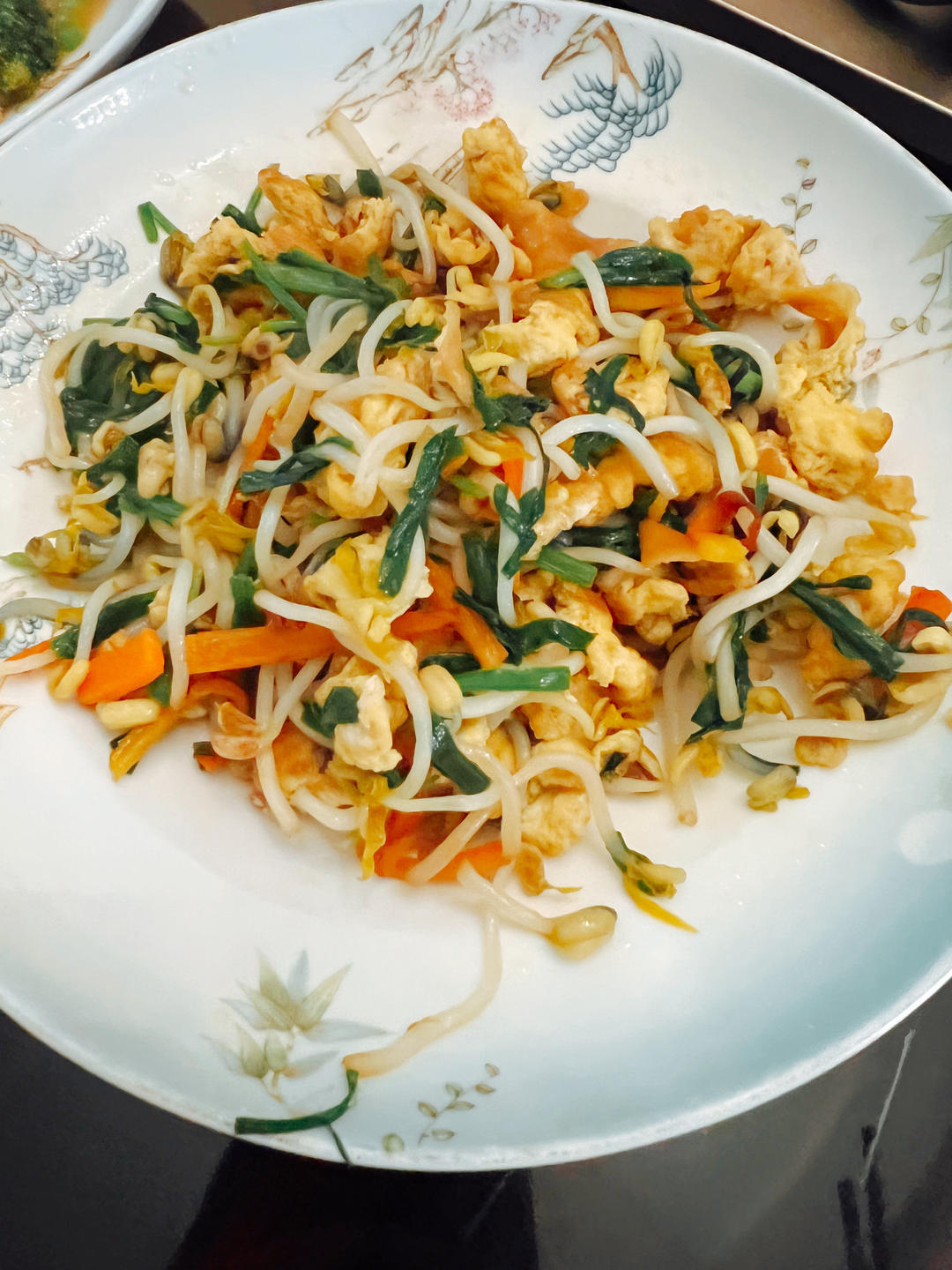 韭菜炒豆芽