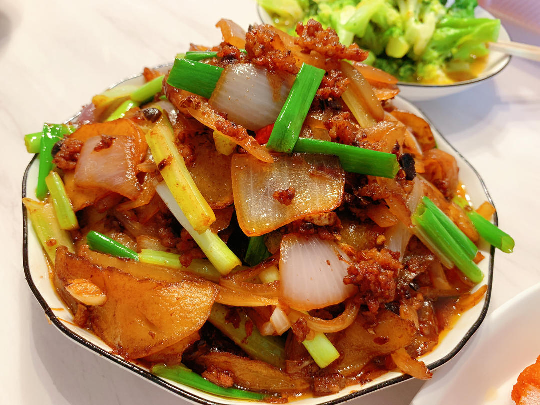 干锅土豆片
