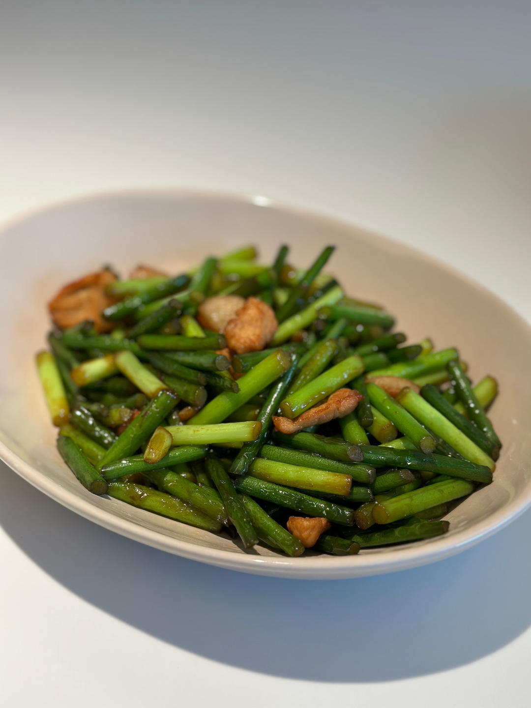 简单易做的下饭菜－蒜苔炒肉