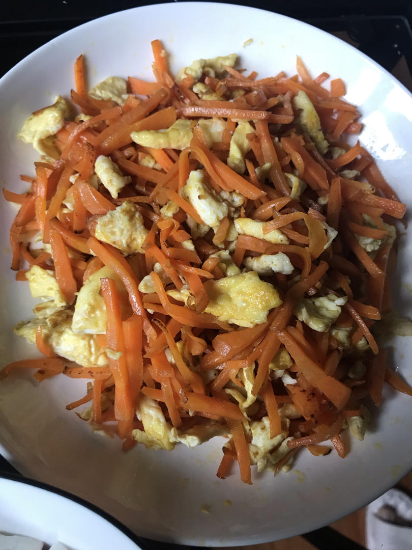 胡萝卜炒鸡蛋