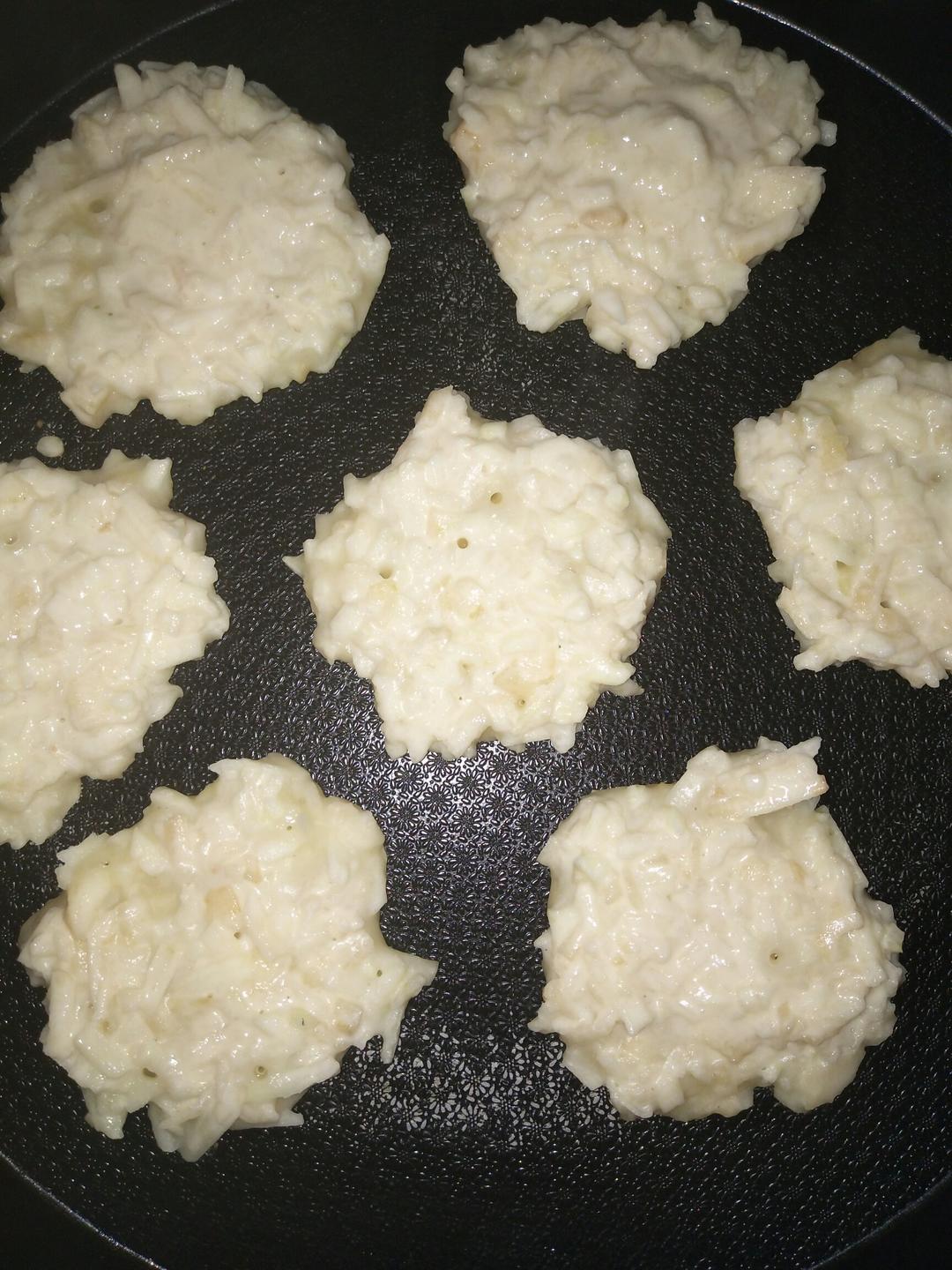 苹果松饼（一岁以上宝宝食用）
