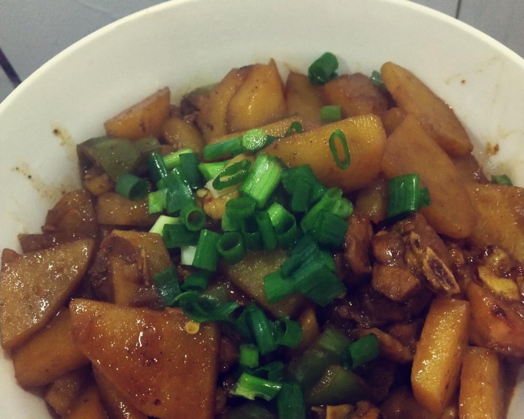 红烧鸡块土豆的做法