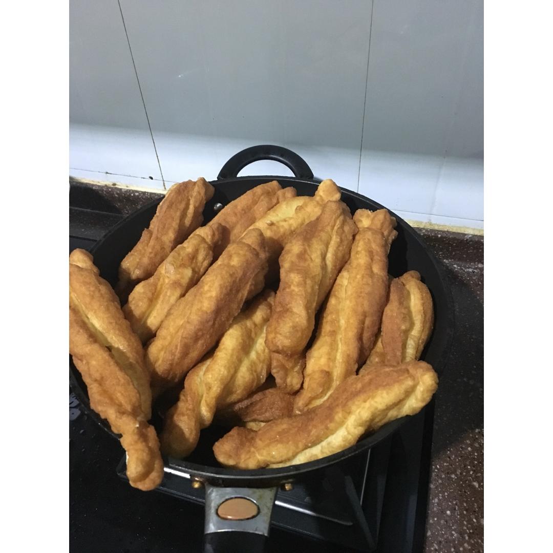 炸油条
