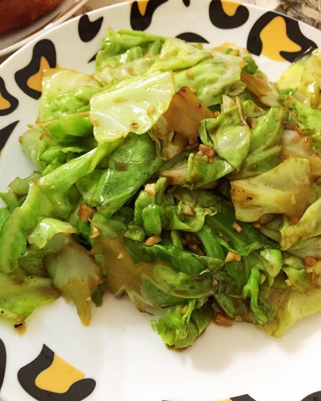 阿婆手撕包菜