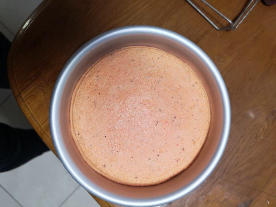 宝宝辅食：火龙果蒸蛋糕