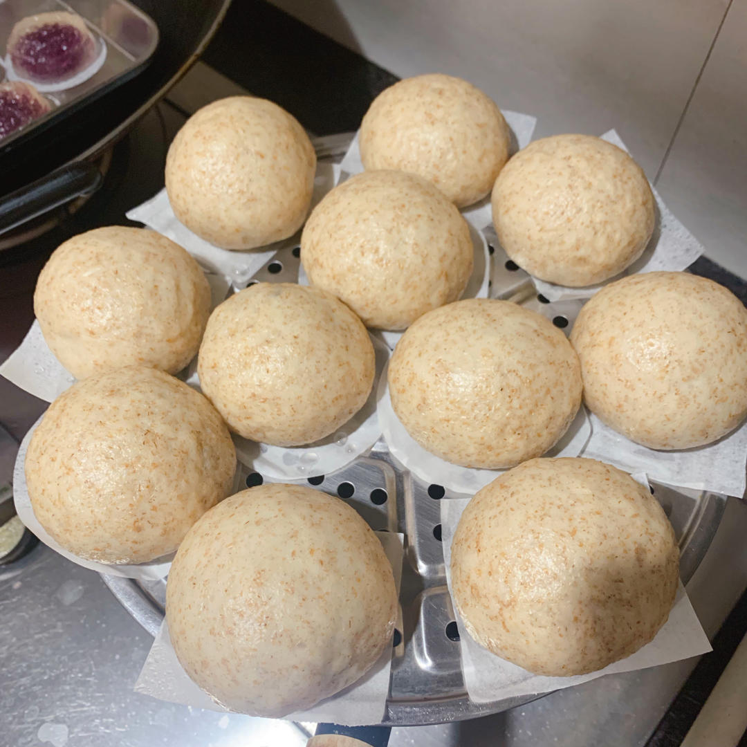 杂粮馒头一：黑全麦面粉馒头