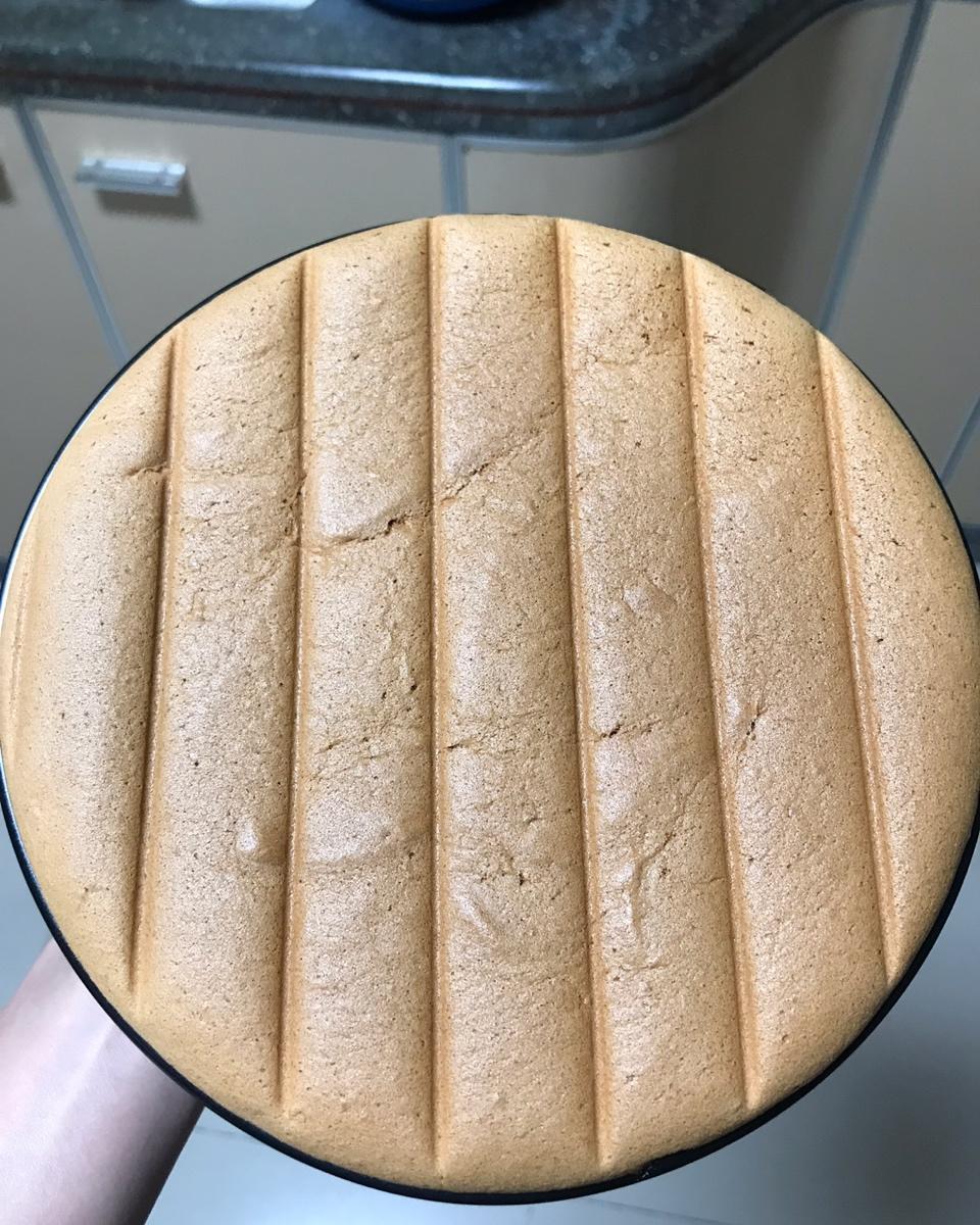 步骤最全面的戚风蛋糕（八寸）做法，成功率高！