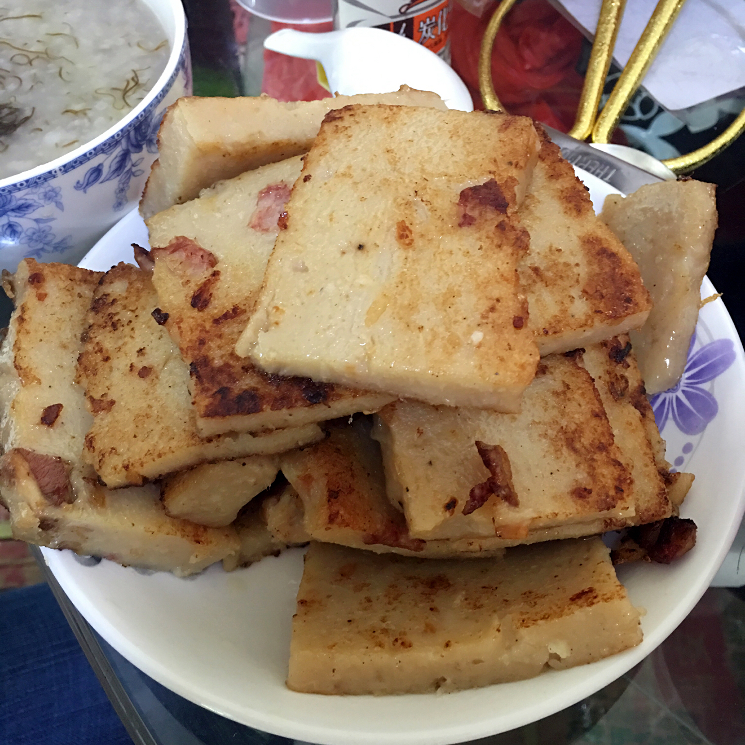 广式腊味萝卜糕