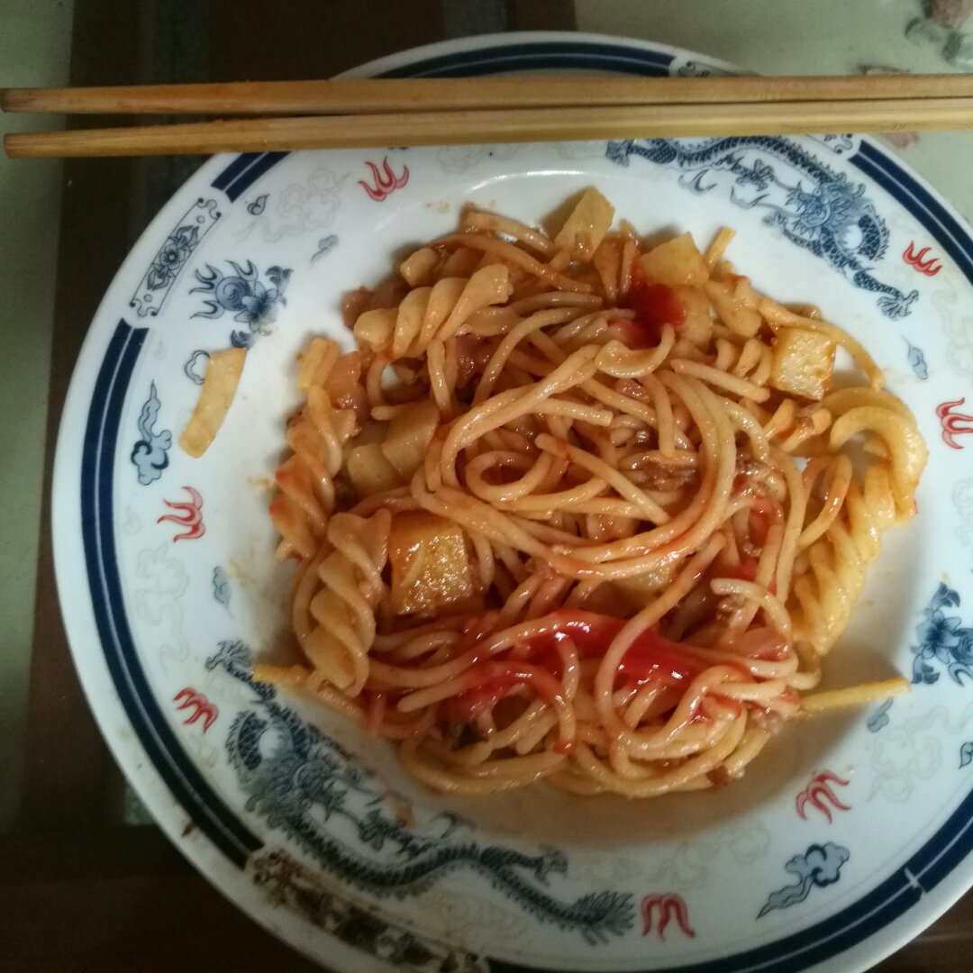 番茄肉酱意大利面