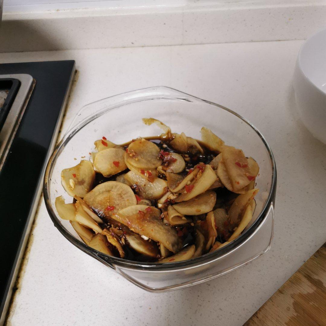 三步爽口酸酸辣辣腌萝卜片小咸菜