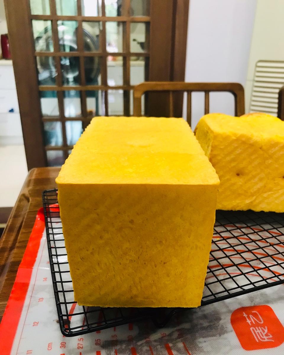 南瓜吐司（南瓜小餐包)