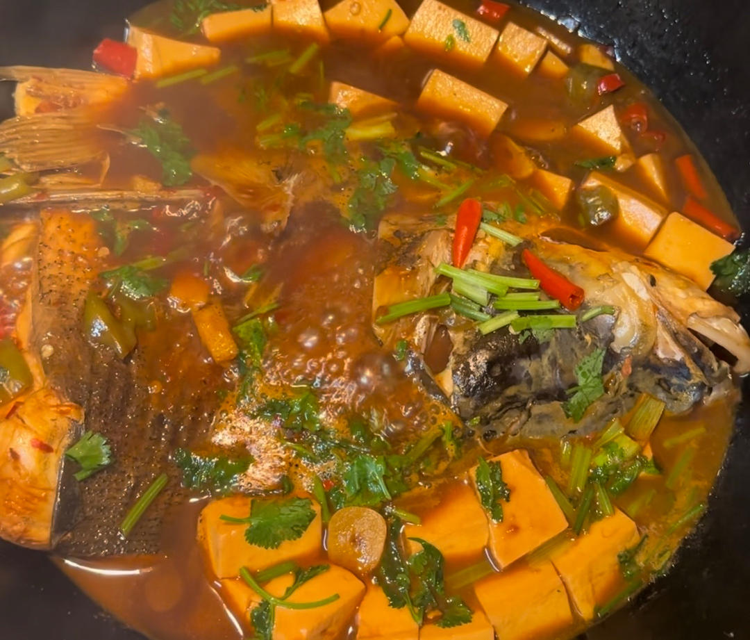 红烧鱼头豆腐