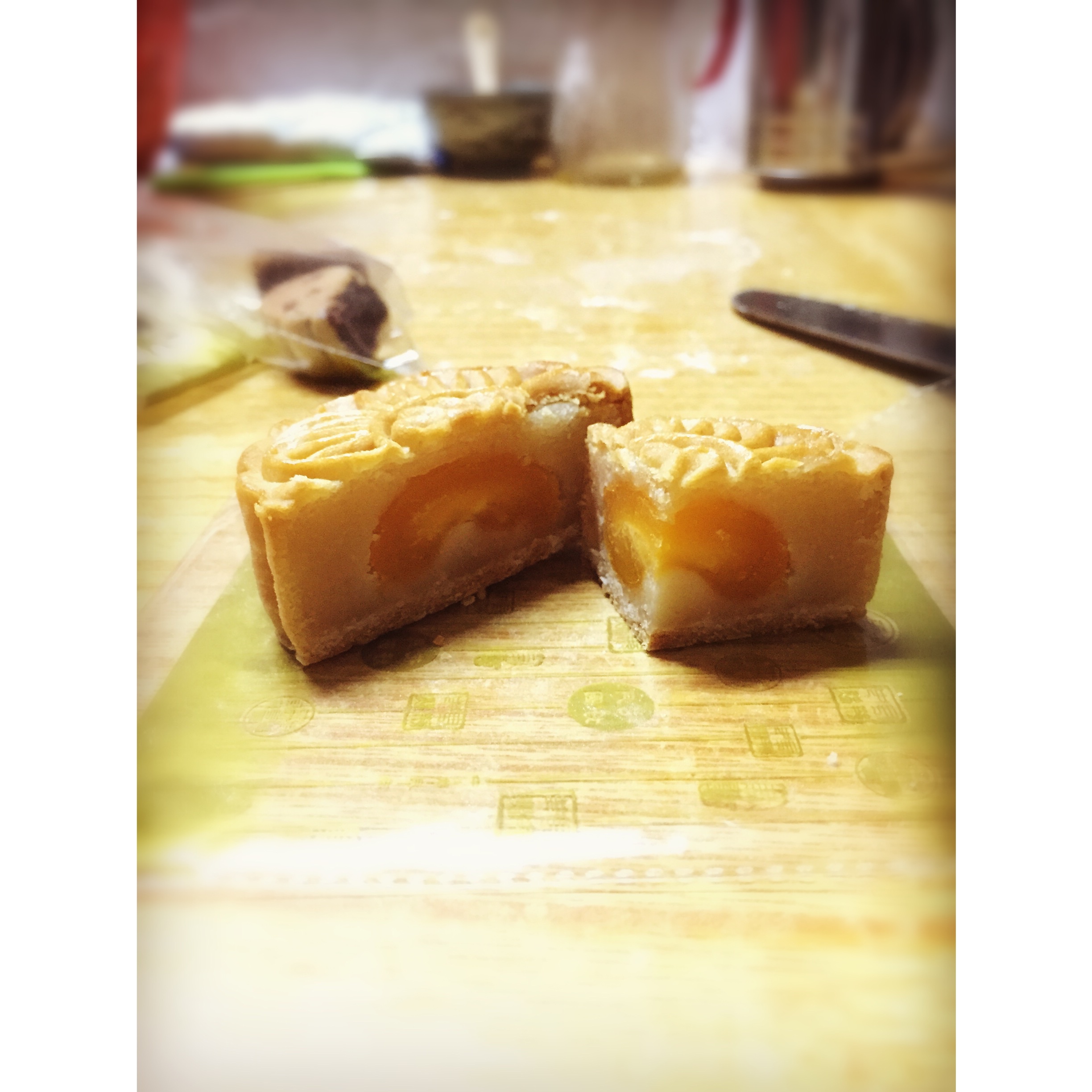 【曼食慢语】蛋黄莲蓉月饼