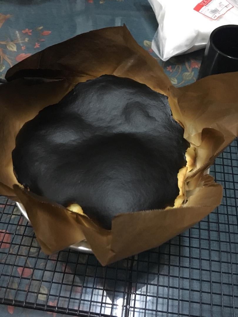 巴斯克芝士蛋糕–from @yuka_cm_cafe