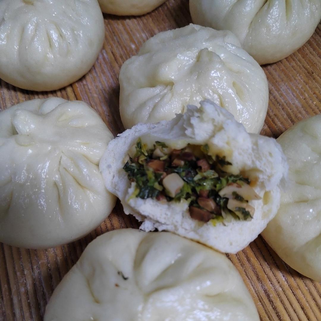 冬笋香菇菜包