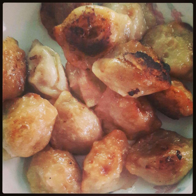 速冻水饺吃腻了吗~变锅贴吧(๑´ڡ`๑)