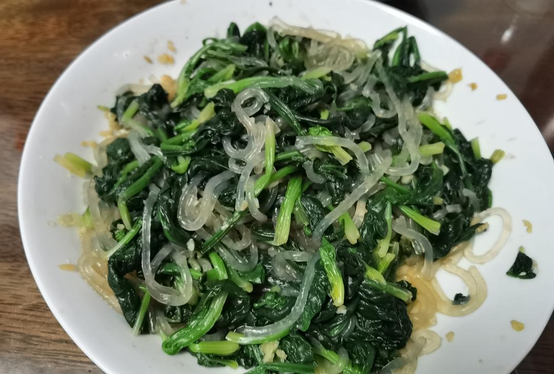 凉拌菠菜