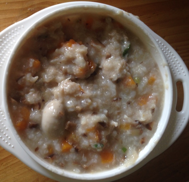 香菇鸡肉粥(宝宝营养早餐)