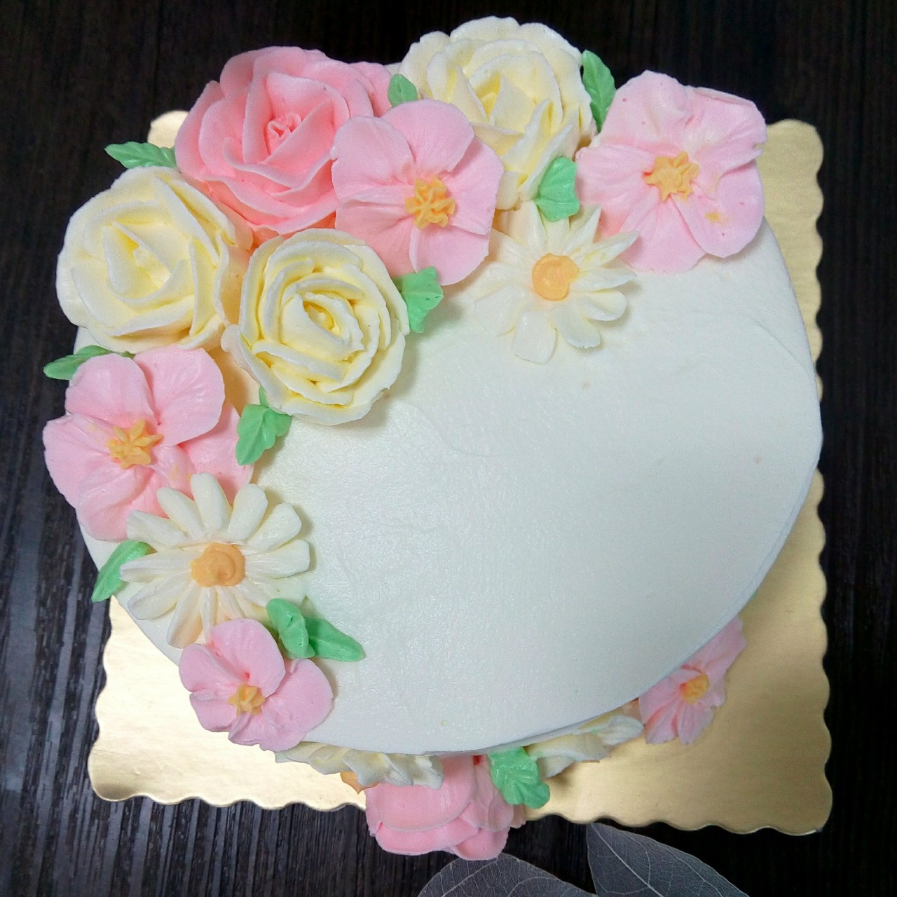 淡奶油裱花蛋糕