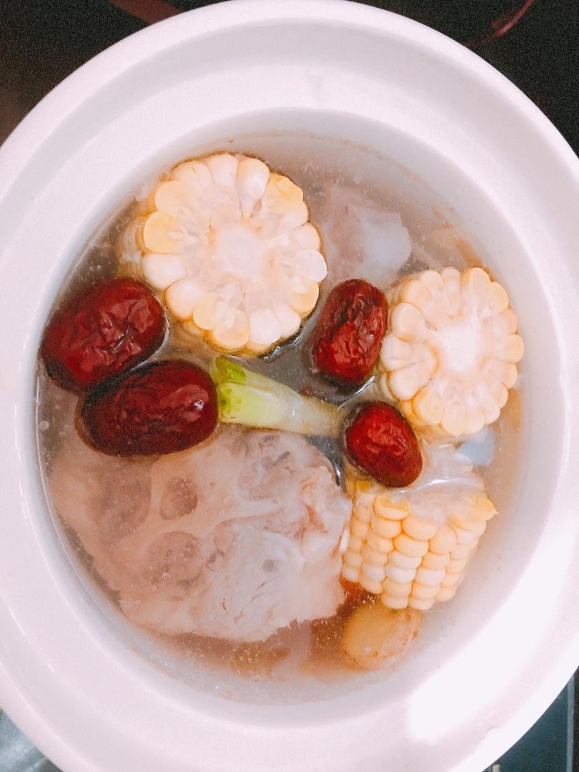 清炖🐂牛尾骨汤🍲