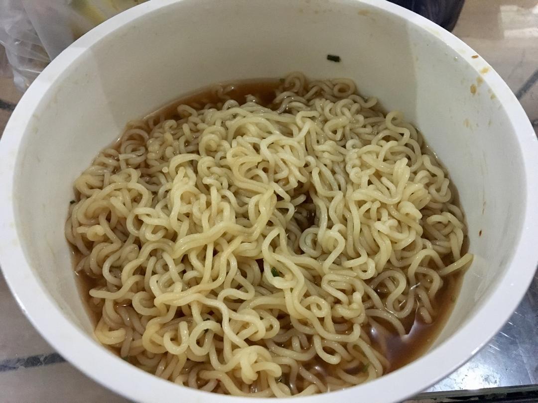 电影《喜欢你》金城武的完美泡面