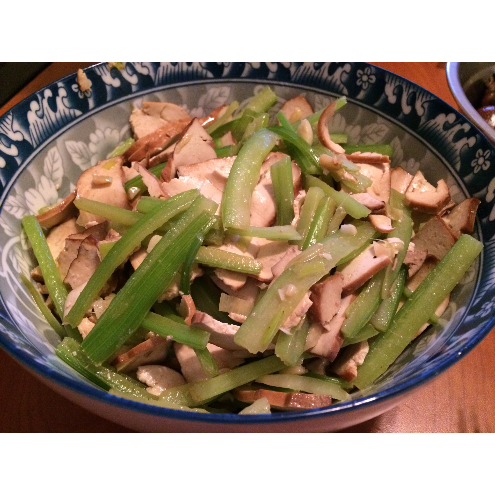 芹菜炒香干