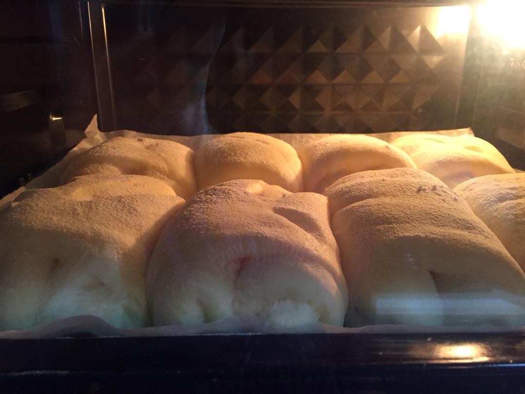 软到不知所措的牛奶卷