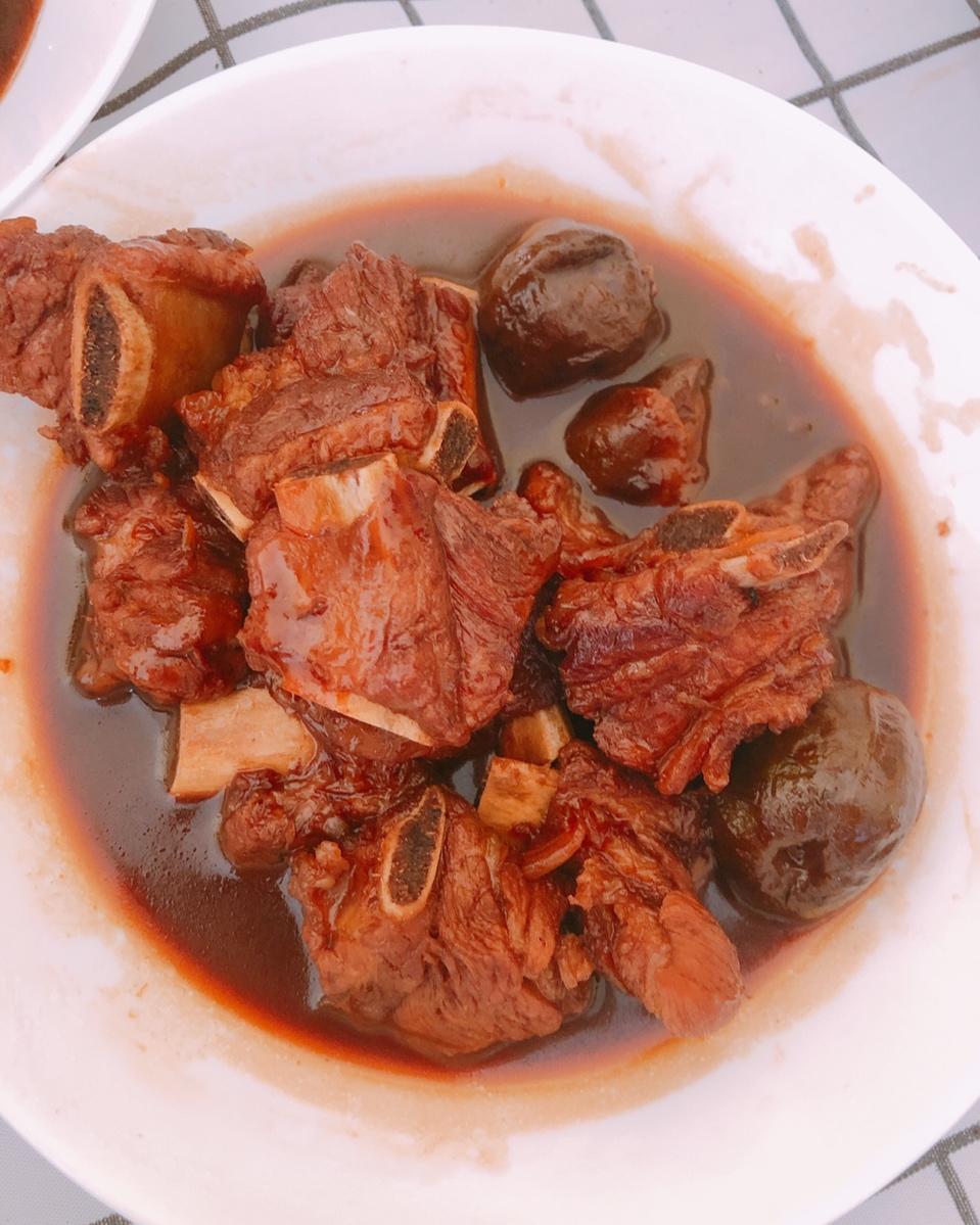 红烧梅子酱排骨～