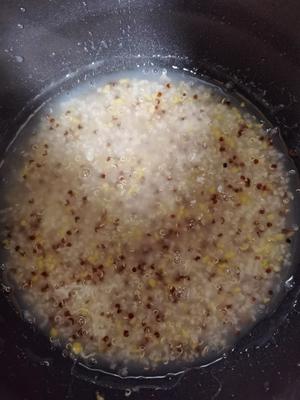 只煮一碗藜麦玉米粥(电饭锅预约)的做法 步骤3