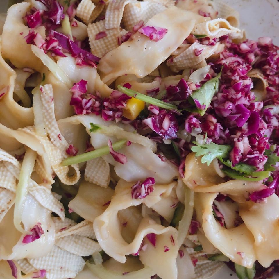 黄瓜芝香凉拌面丨健康·三餐