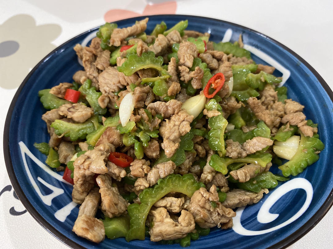 不是特别苦的苦瓜炒肉